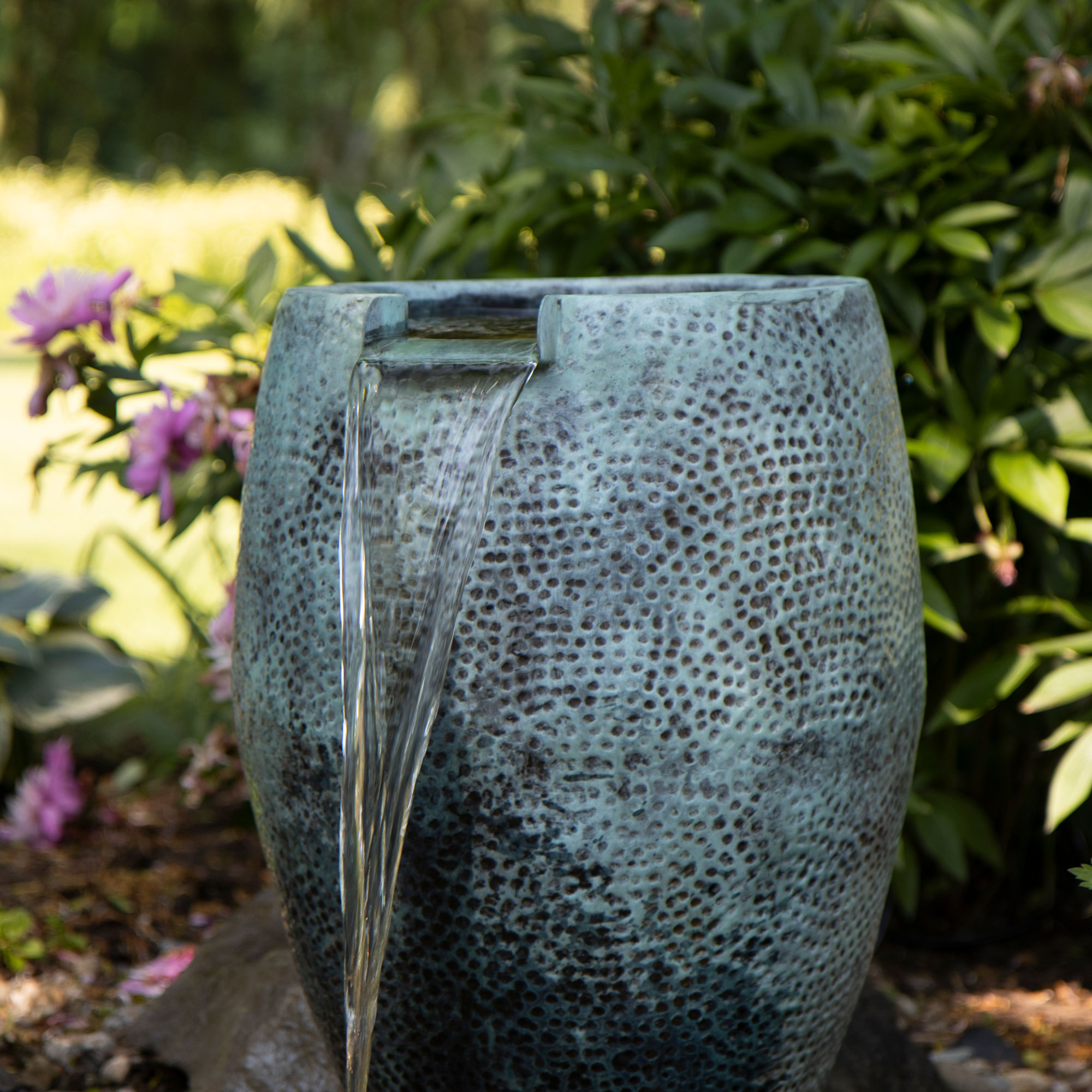 32" Aura Vase - 6" Spillway