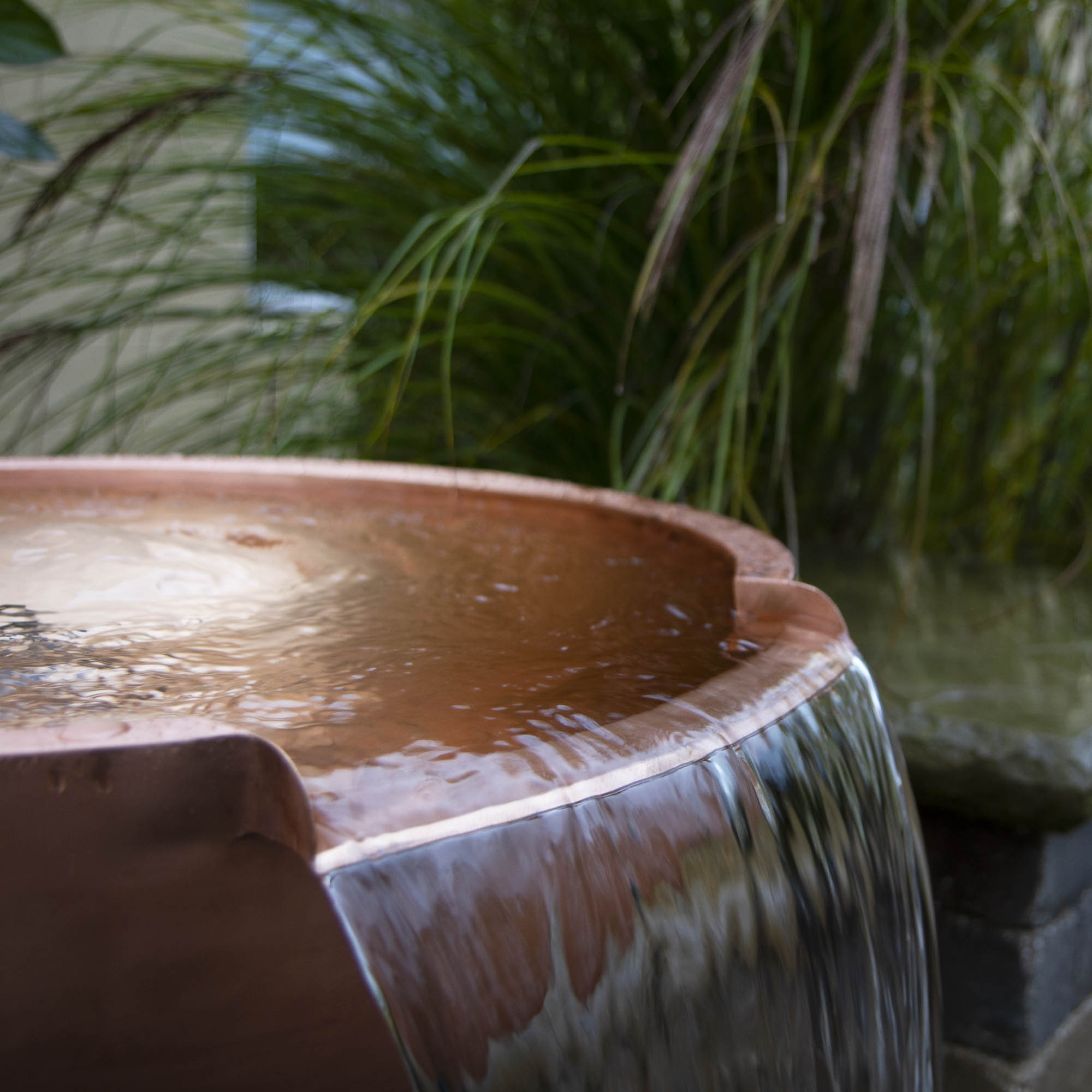 26" Round Copper Bowl w/ 12" Spillway